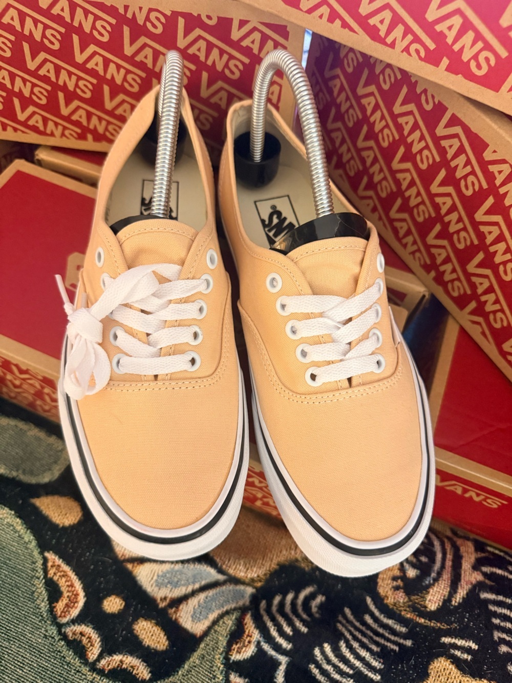 BRAND NEW Vans Honey Peach Authentic sneaker Mens 8/Womens 9.5